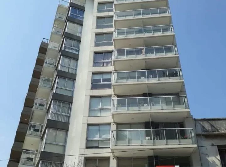Alquilo impecable monoambiente 3