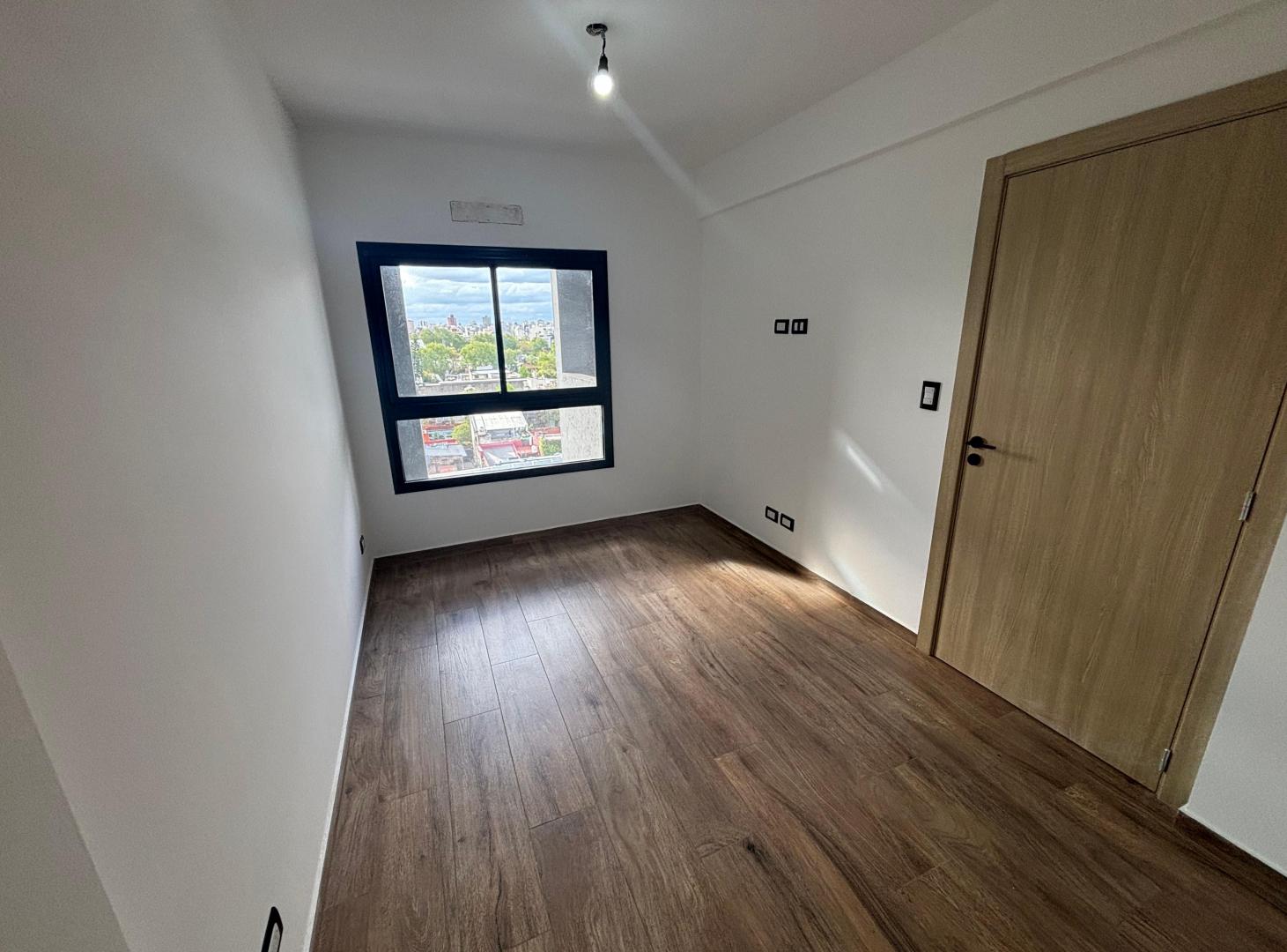 Foto de ALQUILER. DEPARTAMENTO DOS AMBIENTES A ESTRENAR CON COCHERA., imagen 2
