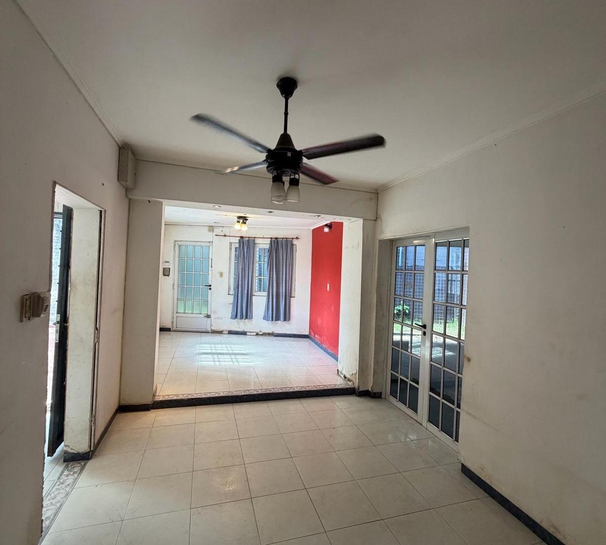 Foto de Casa de 3 dormitorios y patio en Candioti Sur, imagen 2