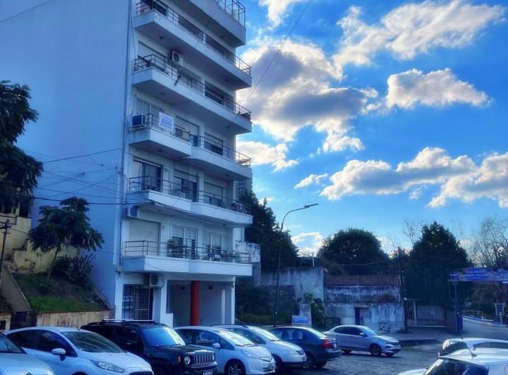 Departamento 2 dormitorios Bajada club nautico Avellaneda 1