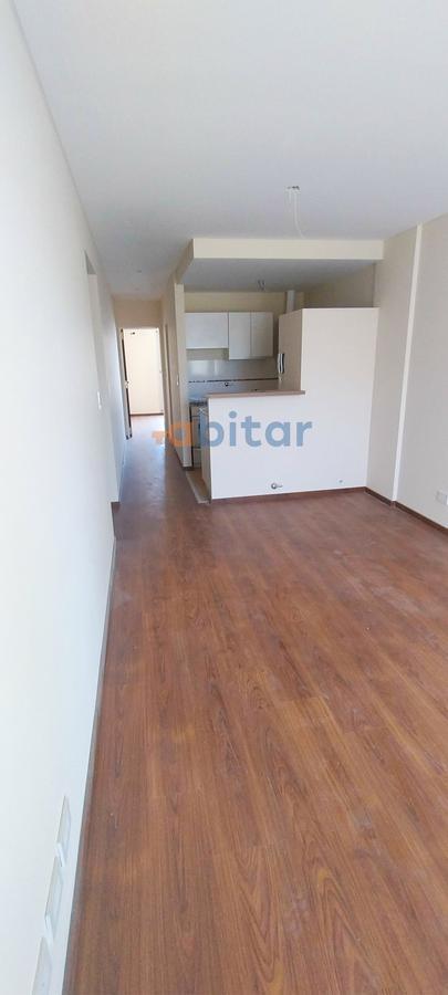 Foto de Departamento - Lisandro De La Torre, imagen 1