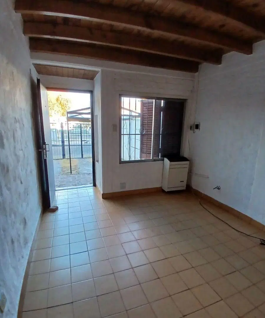 ALQUILER DPTO 1 DORM C/COCHERA Y PEQUEÑO PATIO 1