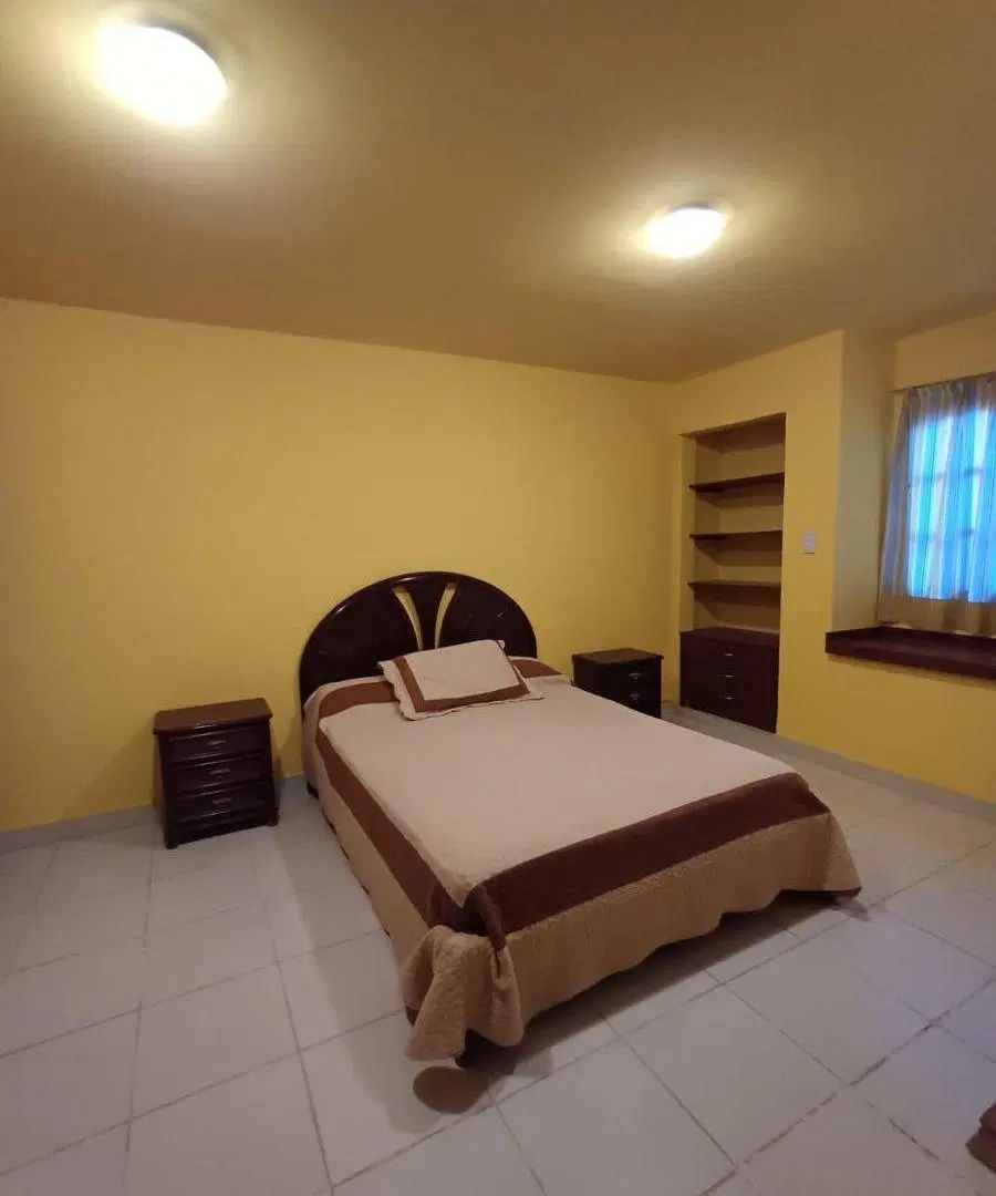 ALQUILER AMOBLADO DPTO 1 DORM CON COCHERA 2