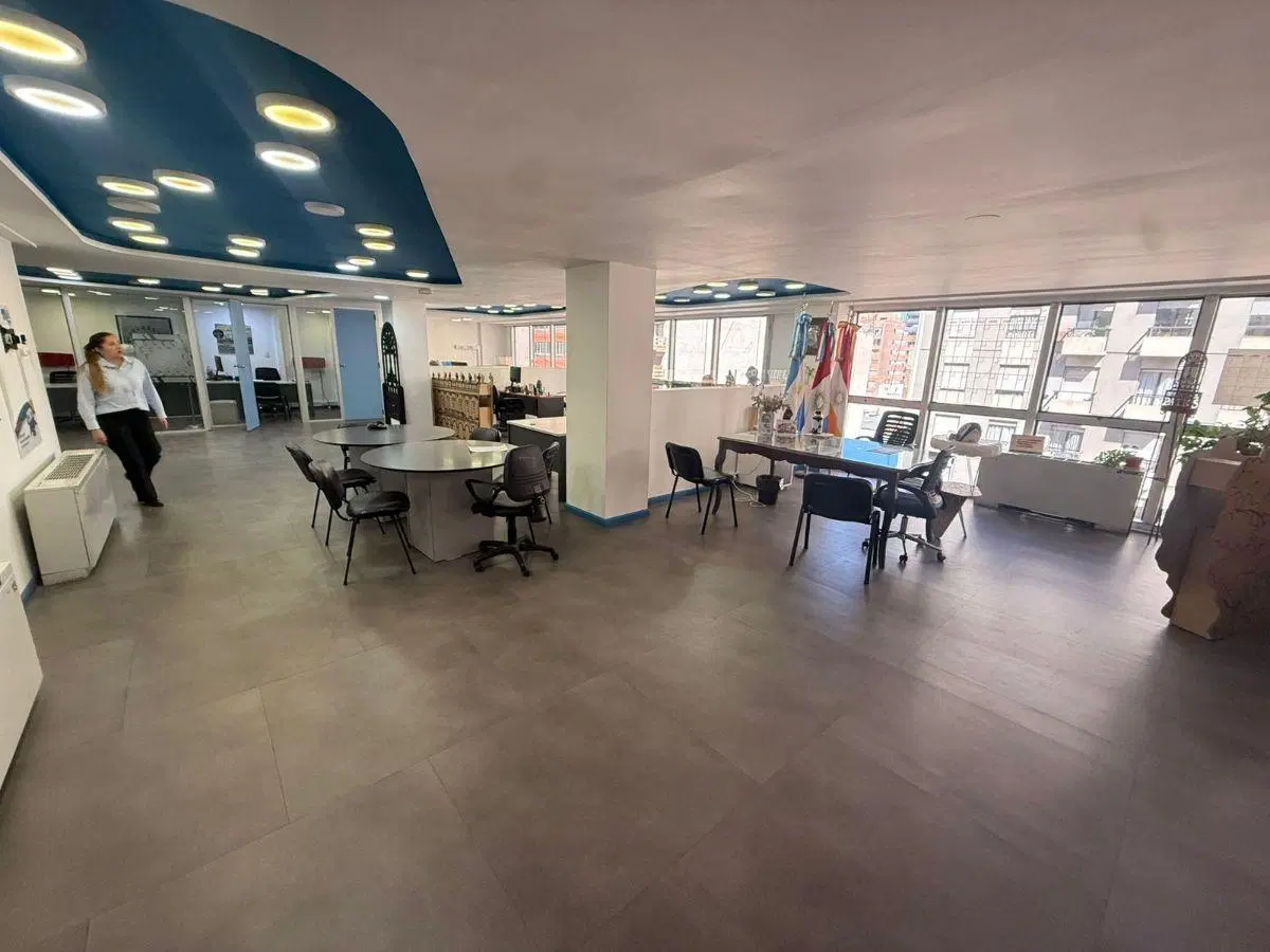 Centro CAÑADA + Piso de Oficina 500m2 EXCLUSIVO 8