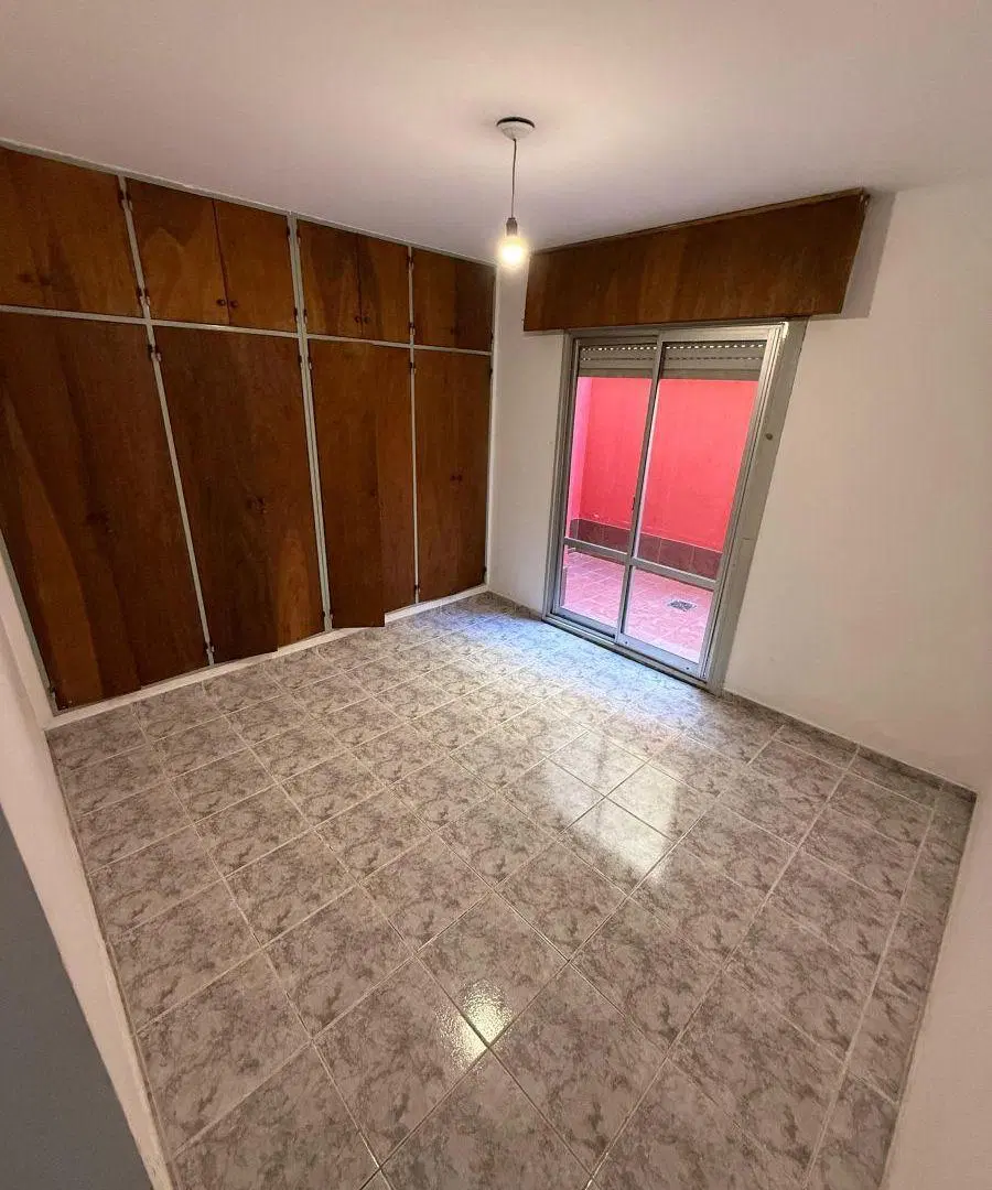 GENERAL PAZ- alquiler- 1 dorm. 1 baño. 2 patios externos! 2