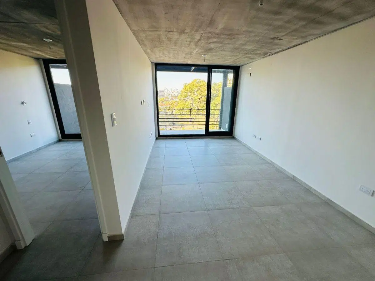 ALQUILER // Fte. Parque las Heras // DPTO. a estrenar/ 1 dorm. 1 baño! 5