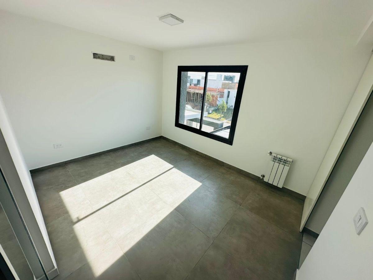 Docta - 3 dorm + 3 baños - cocher doble - Listo para vivir!!