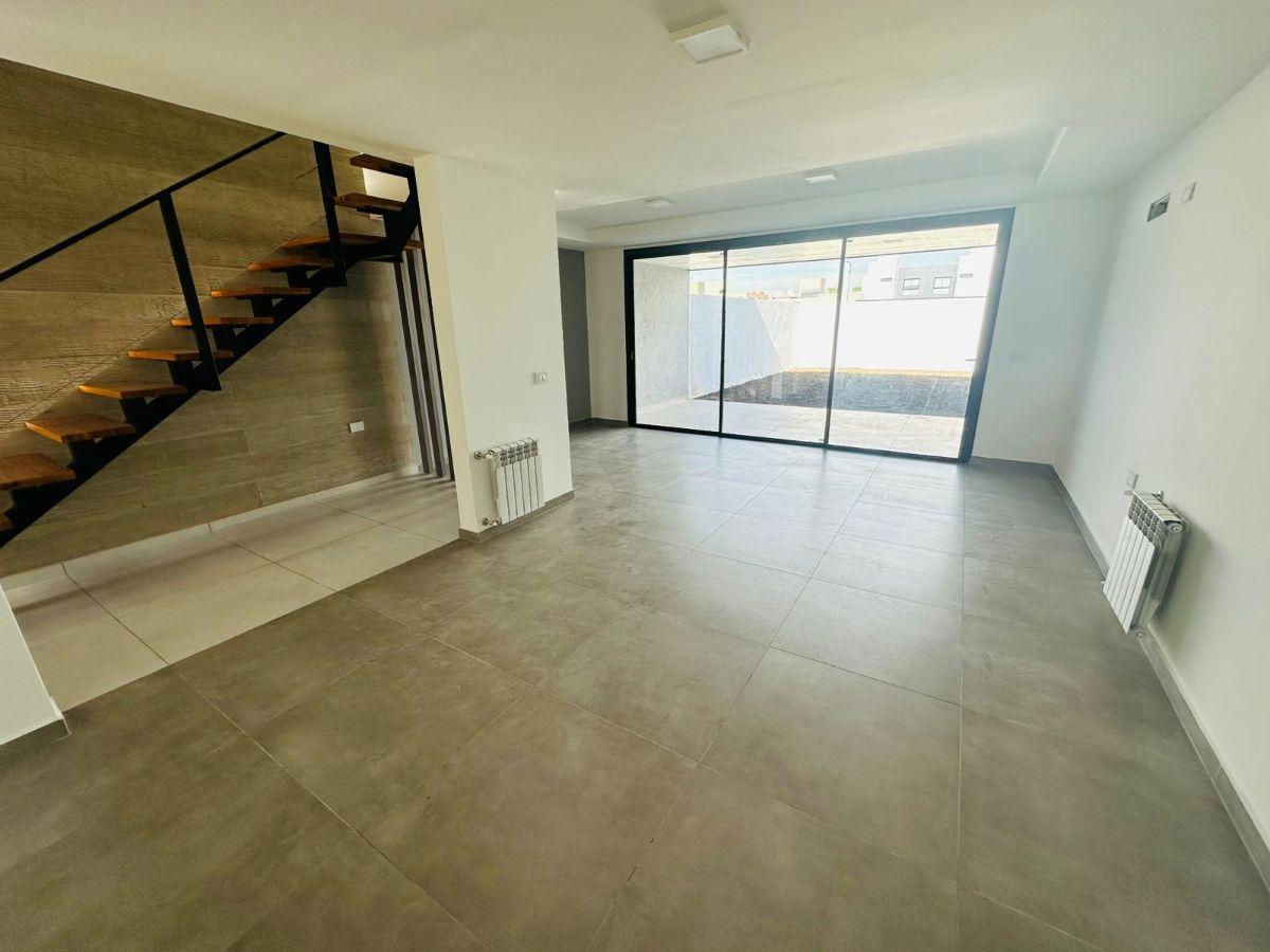 Docta - 3 dorm + 3 baños - cocher doble - Listo para vivir!!