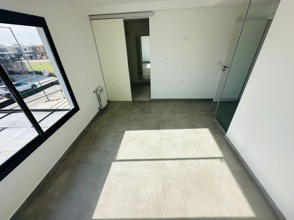 Docta - 3 dorm + 3 baños - cocher doble - Listo para vivir!!
