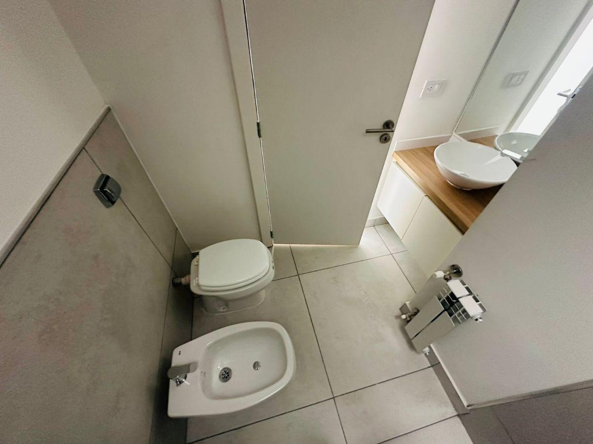 Docta - 3 dorm + 3 baños - cocher doble - Listo para vivir!!