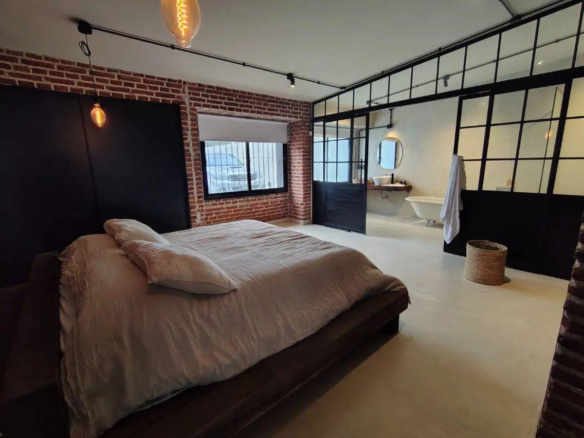 VILLA BELGRANO - EXCLUSIVA CASA// ALQUILER// 1 dorm. 2 baños!! 8