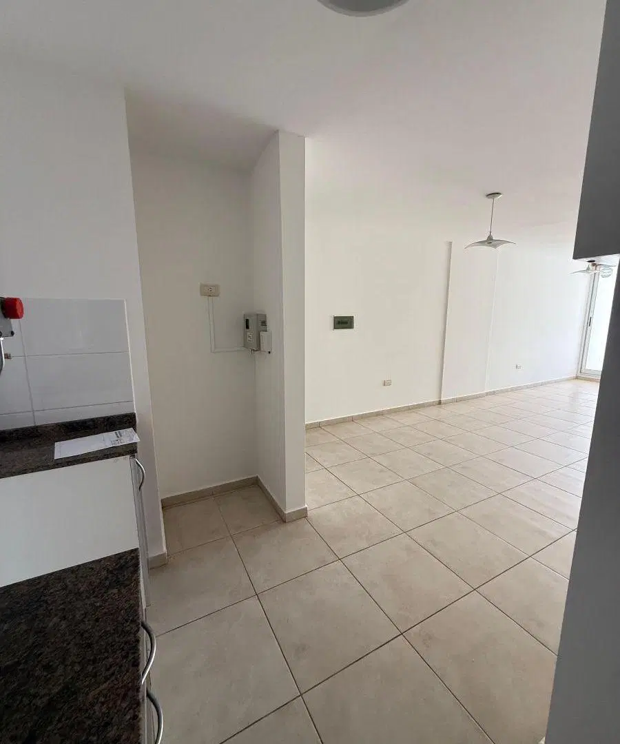 ALQUILER// Depto. 1 dorm-1 baño// balcon con asador! 3