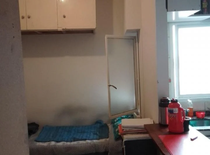 NOMOAMBIENTE EN 4 PISO POR ESCALERA , LUMINOSO 5