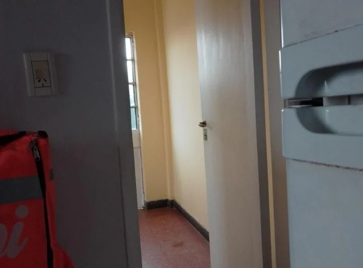 NOMOAMBIENTE EN 4 PISO POR ESCALERA , LUMINOSO 3