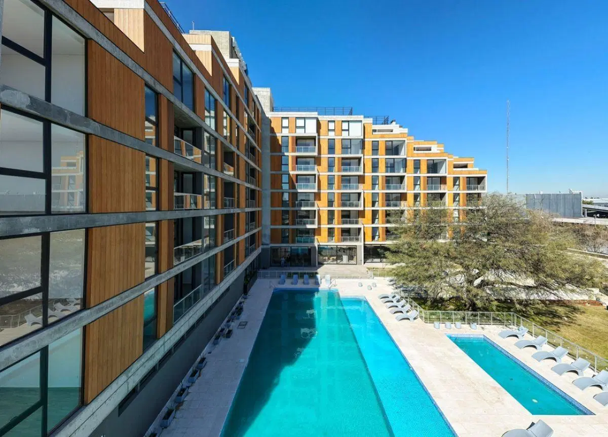 Departamento en Alquiler en Opera Plaza | 2 Dormitorios | Cochera + Amenities 1