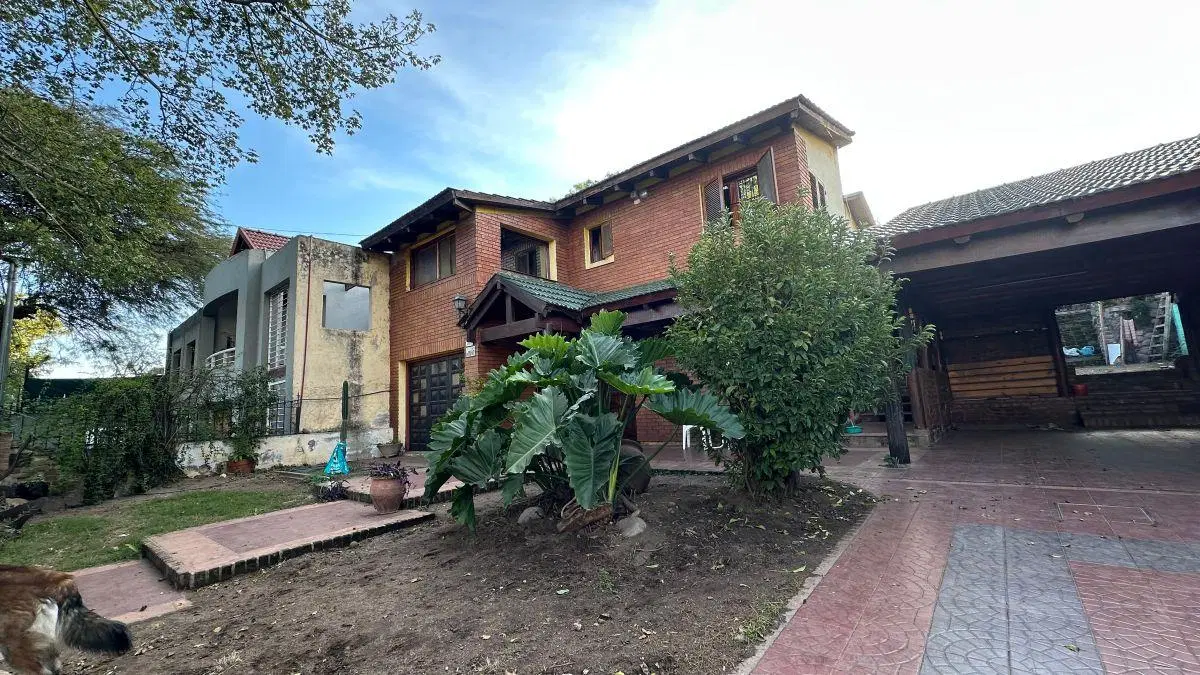 CASA EN VENTA 6 AMBIENTES EN VILLA BELGRANO PARA VIVIENDA O DESARROLLO DE DUPLEX 8