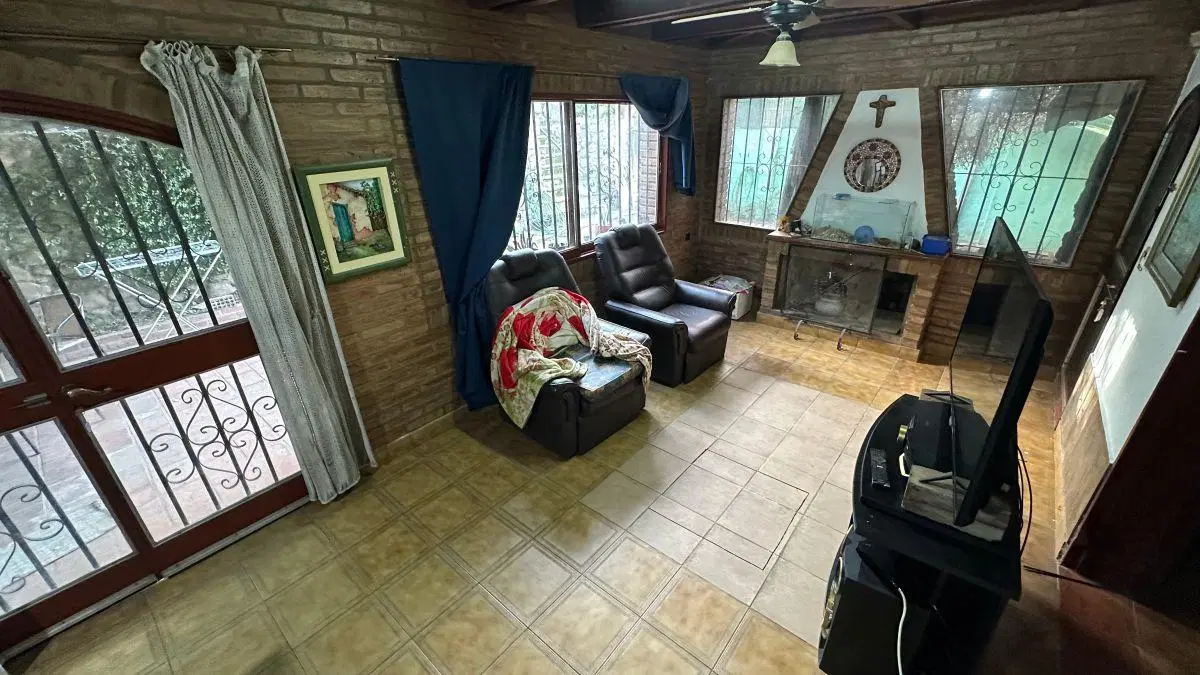 CASA EN VENTA 6 AMBIENTES EN VILLA BELGRANO PARA VIVIENDA O DESARROLLO DE DUPLEX 4