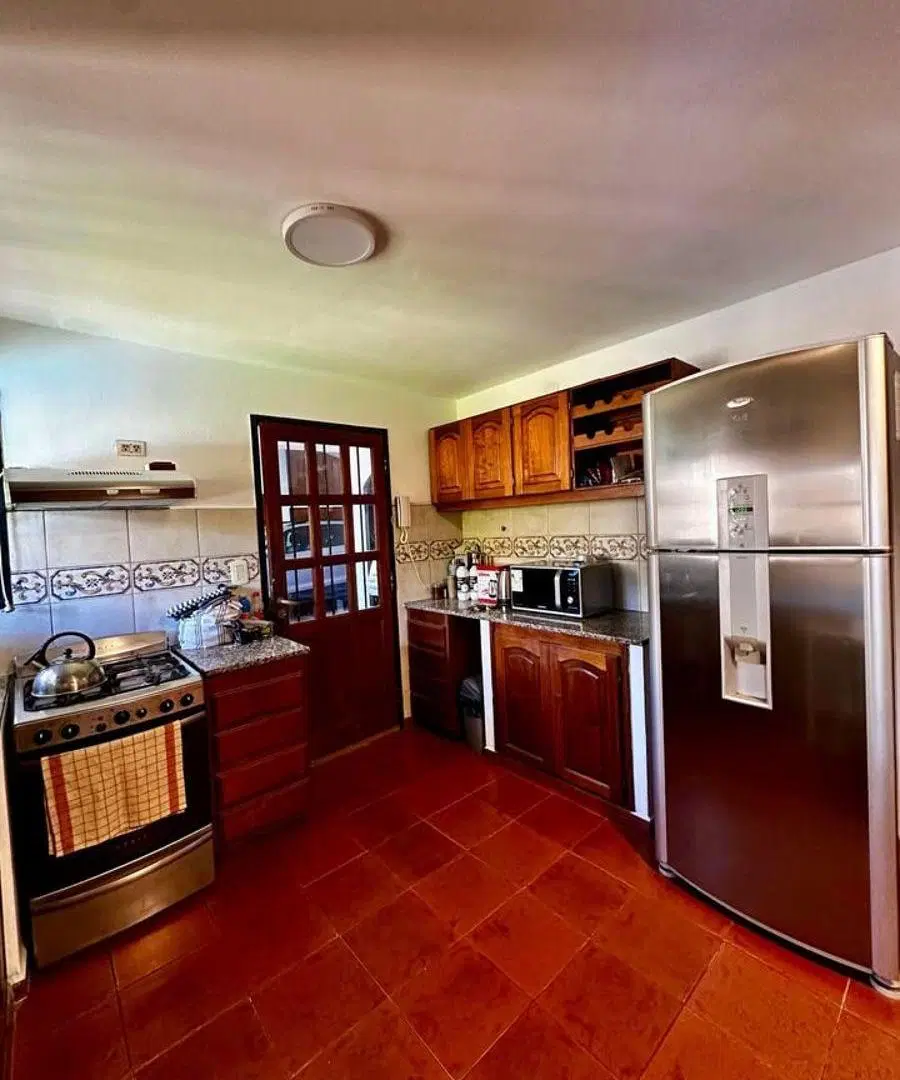 CASA EN ALQUILER | VILLA BELGRANO | 4 DORMITORIOS | PILETA COCHERAS Y QUINCHO 8