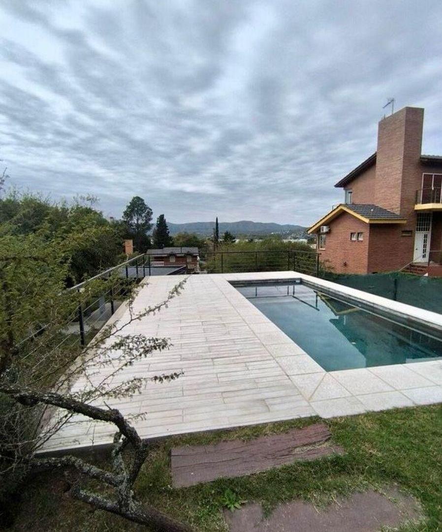 Foto de Venta Casa Amoblada con Vista al Lago | Villa Carlos Paz | APTA CREDITO, imagen 1