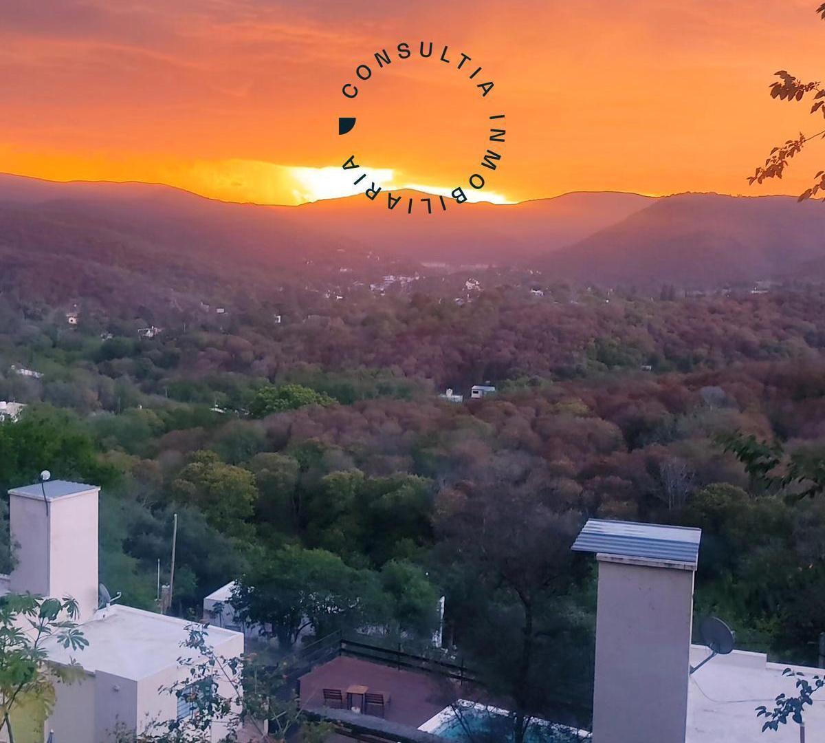 Foto de Casa de dos dormitorios y un baño MÁS dos departamentos de un dorm con, imagen 2