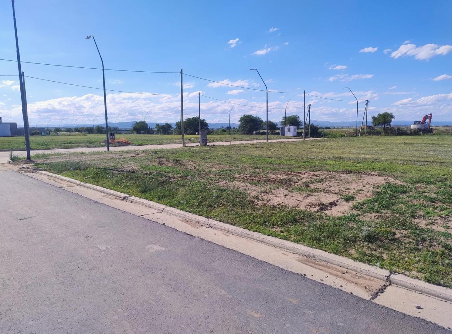 Foto de Terreno esquina en Pampas de Manantiales. Lote 33 . Mz 61, imagen 5