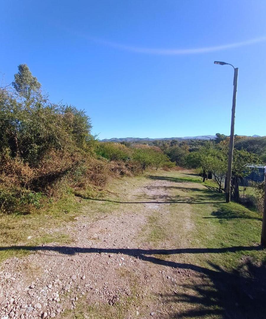 Foto de Terreno en Unquillo, 750 m², sobre Av. Centeno al 900, justo al frente, imagen 3