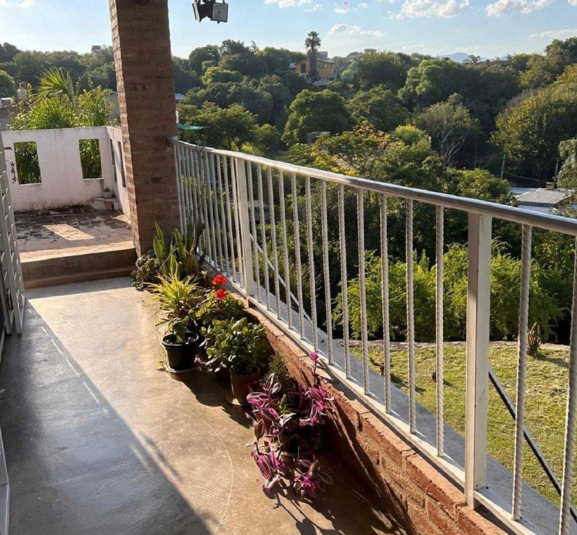 Foto de HERMOSA CASA EN VENTA ECON PILETA . MENDIOLAZA . CALLE LOS TALAS Y LOS, imagen 1