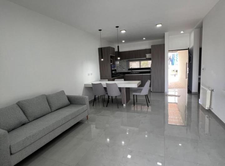 Foto de ALQUILO AMOBLADO DUPLEX DE CATEGORÍA DOCTA, PISCINA, imagen 2