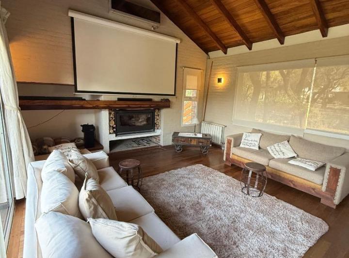 VENDO CASA COUNTRY EL BOSQUE, 3 DORMITORIOS, PILETA 1