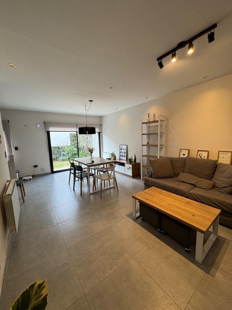 Foto de ALQUILO HERMOSO DUPLEX AMOBLADO MIRADORES MANANTIALES, imagen 1