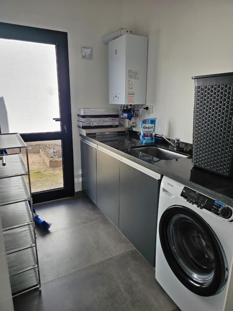 Alquiler amoblado, duplex 3 dorm, lomas de manantiales