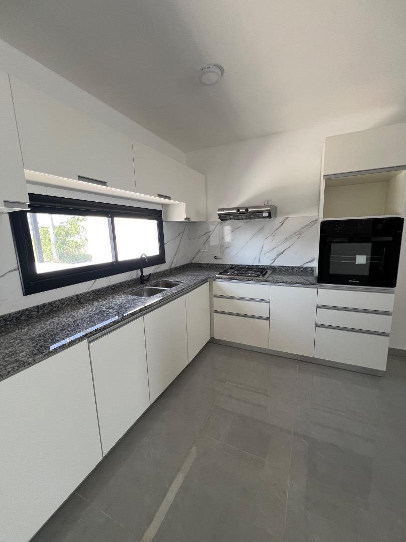 Foto de VENDO DUPLEX B NORTE VILLA ALLENDE, 2 DORM, 2 B, PISCINA, imagen 4