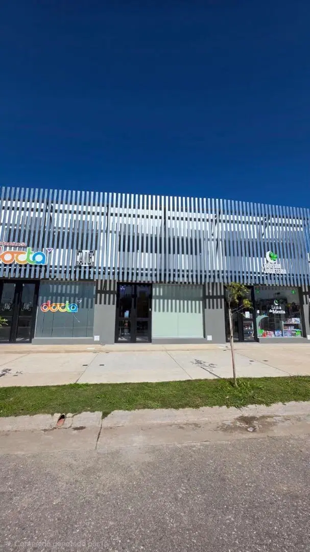 ALQUILO LOCAL COMERCIAL DOCTA, ETAPA 1 1