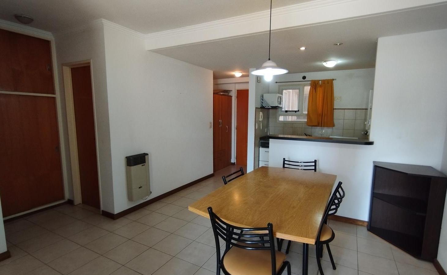 Foto de Departamento 1 dormitorio amueblado en Centro, imagen 2
