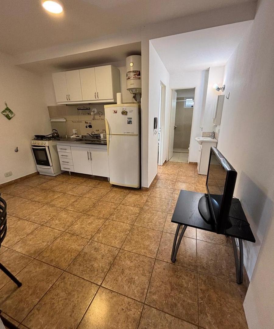 Foto de Departamento 1 Dormitorio con 2 patios primer piso muy luminoso, imagen 2