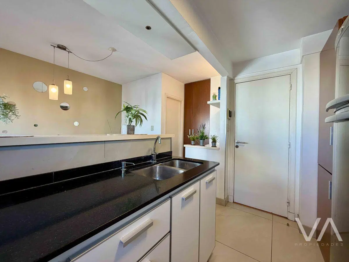 Excelente departamento de 3 ambientes. Playa Grande. 5