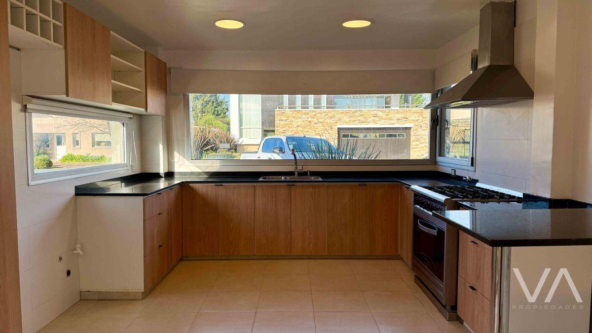 Foto de Casa en alquiler – Barrio Los Tilos, Rumenco., imagen 5