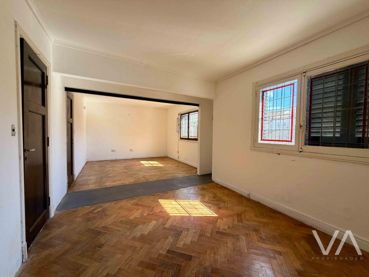 Foto de Chalet en esquina para uso comercial. Zona Güemes., imagen 2