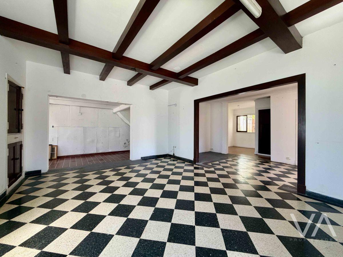 Foto de Chalet en esquina para uso comercial. Zona Güemes., imagen 3