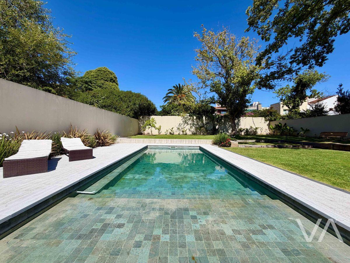 Foto de Espectacular casa con 3 dormitorios. Jardín y piscina. Los Troncos., imagen 1