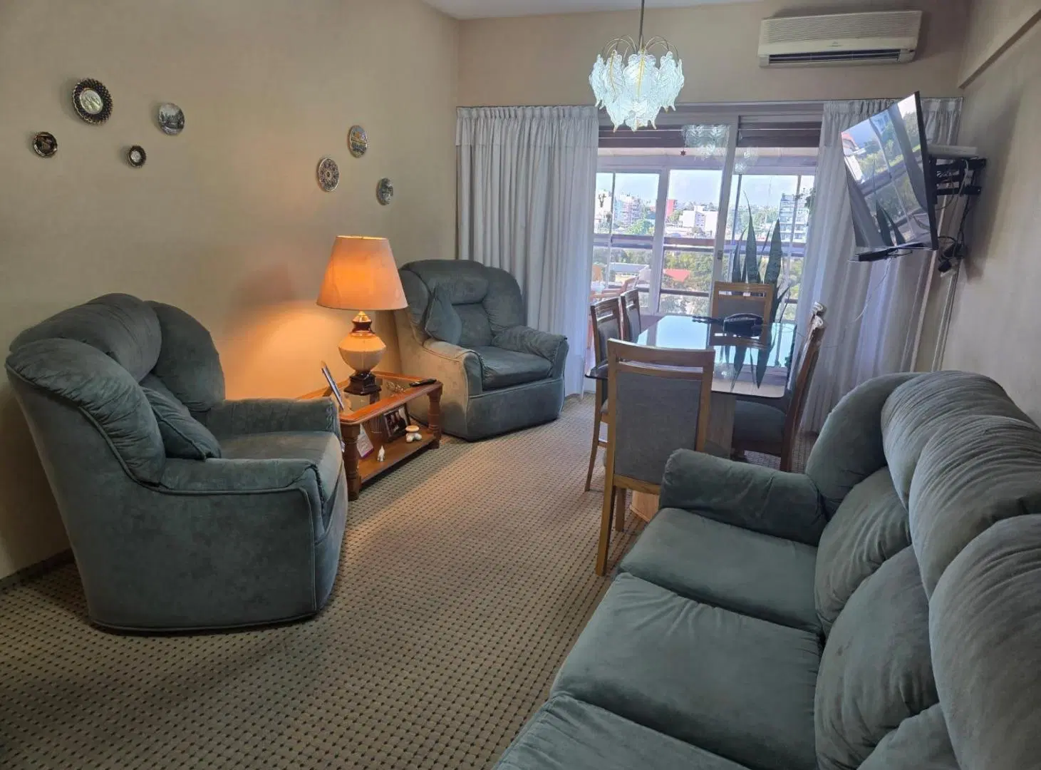 DEPARTAMENTO DE 4 AMBIENTES CON BALCON EN VENTA 2