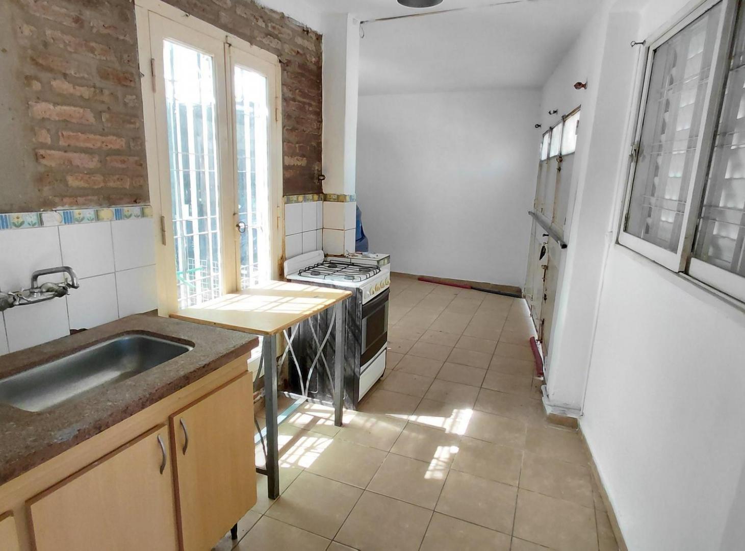 Foto de SALVATIERRA VENDE - BARRIO JUNIORS - CASA IDEAL RENTISTA O RENOVACION -, imagen 4