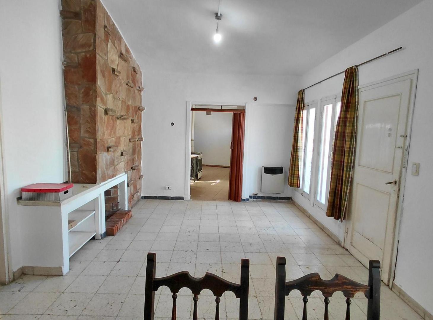Foto de SALVATIERRA VENDE - BARRIO JUNIORS - CASA IDEAL RENTISTA O RENOVACION -, imagen 2