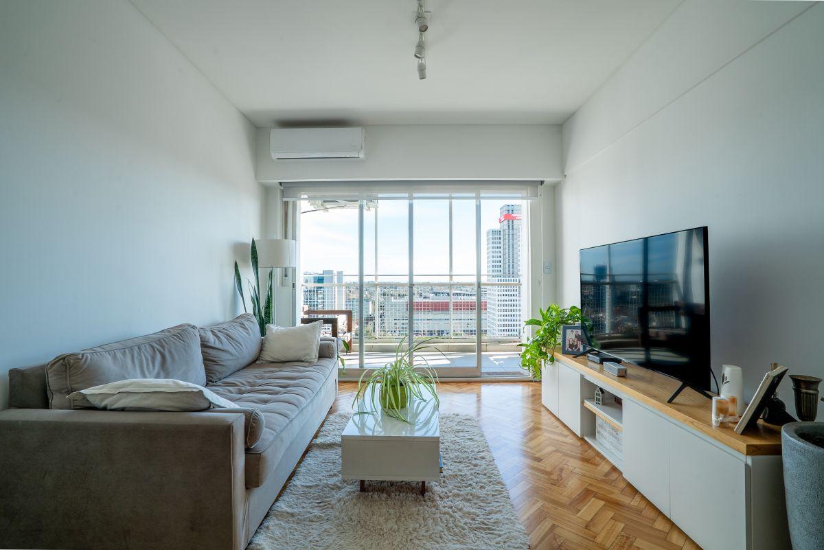 Foto de Depto 4 Ambientes a Nuevo, Piso Alto, Balcón y Cochera- Saavedra, imagen 1