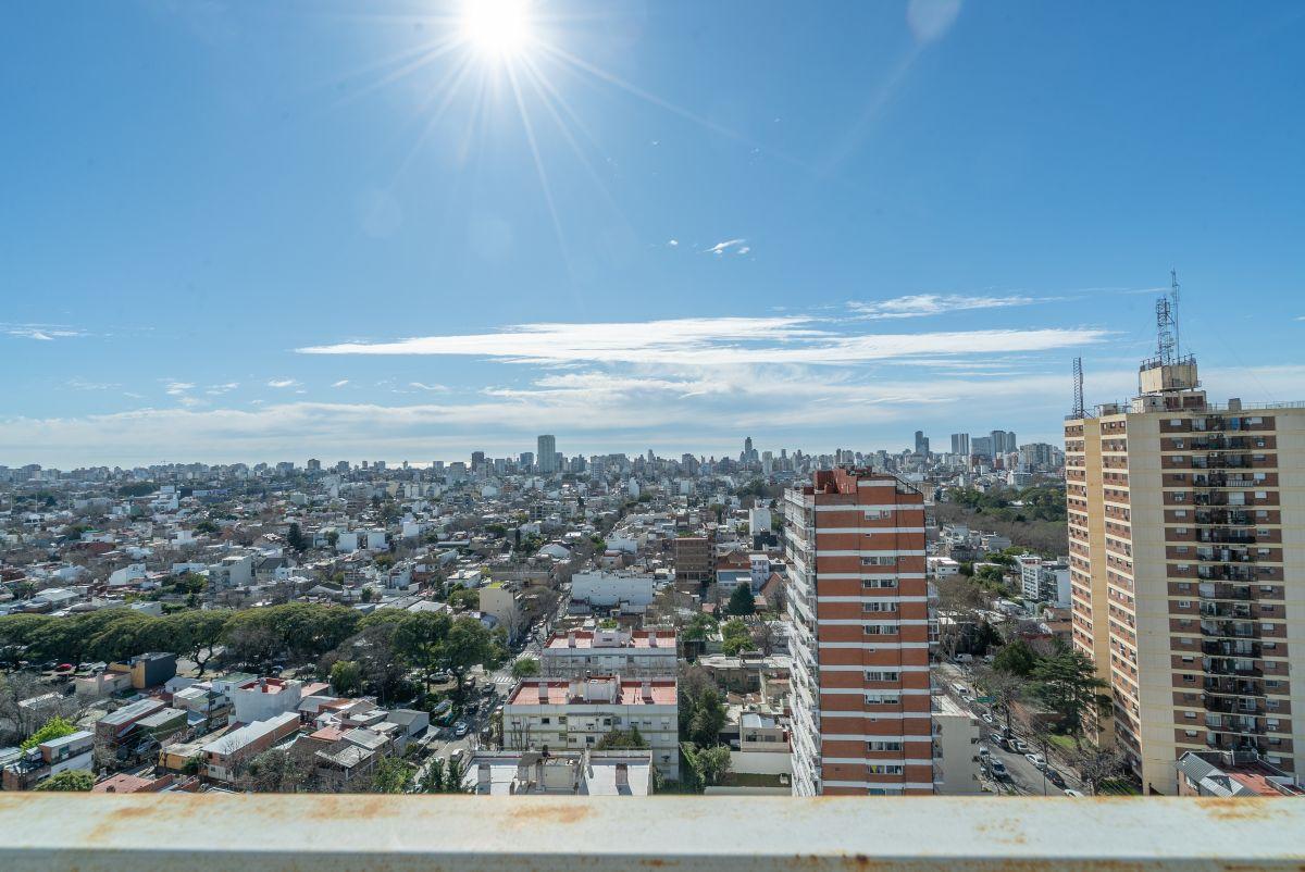 Foto de Depto 4 Ambientes a Nuevo, Piso Alto, Balcón y Cochera- Saavedra, imagen 2