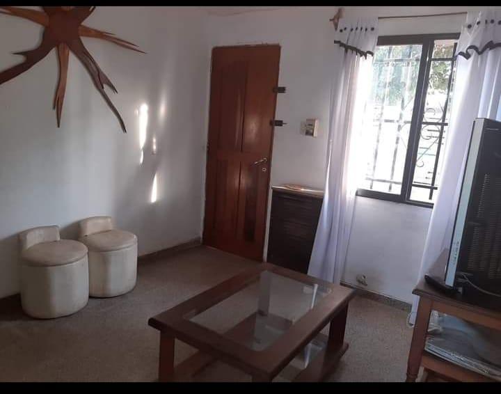Casa de 3 Dorm. 1