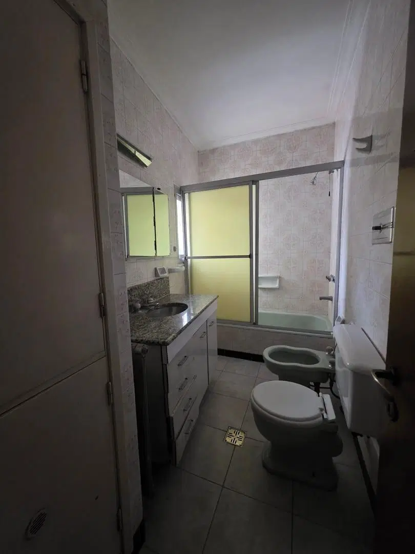 Alquiler de Amplia Casa 4