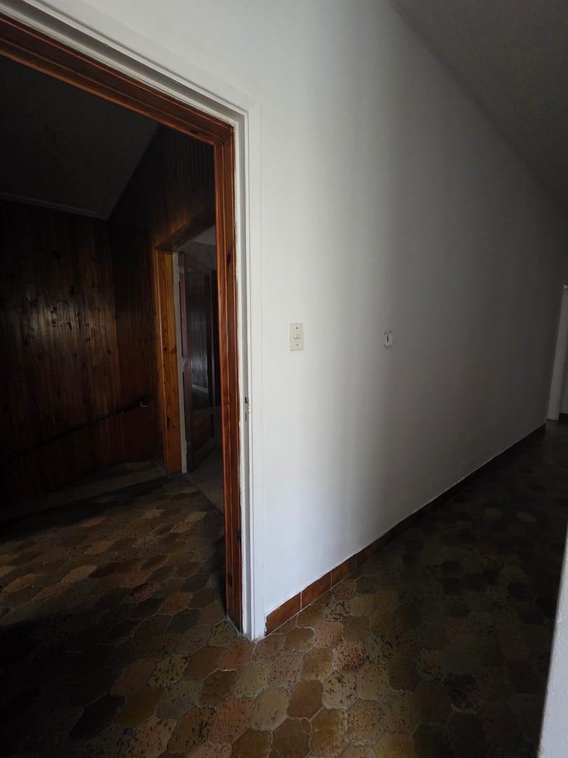 Alquiler de Amplia Casa