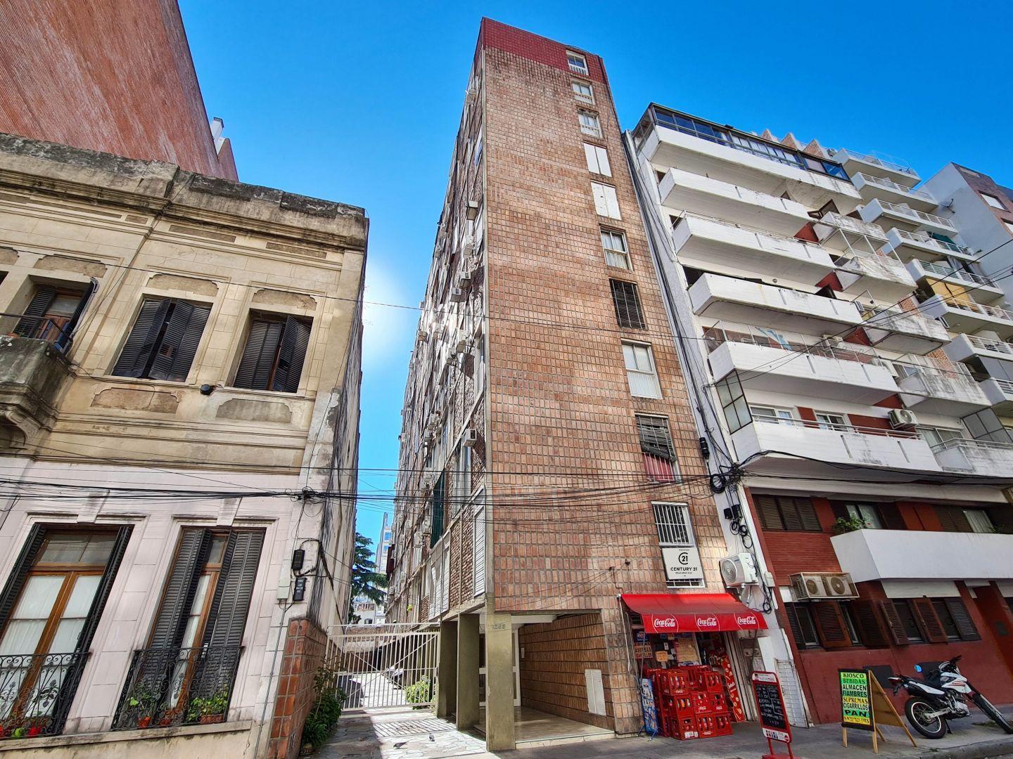 Departamento 4 ambientes. | JUAN MANUEL DE ROSAS al 1300