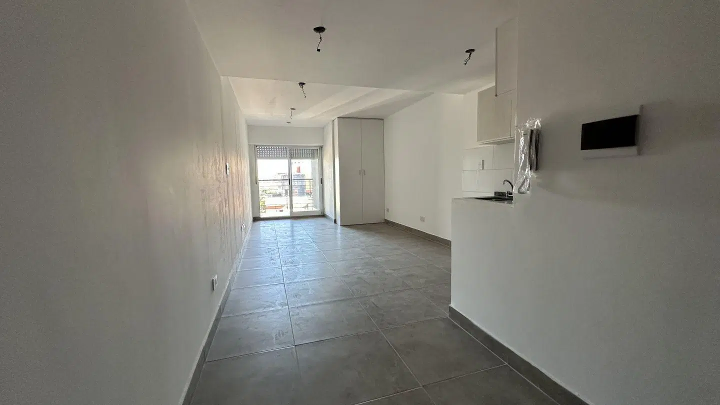 Departamento monoambiente. | Av. Francia al 800 2